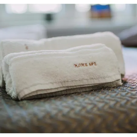 Olives Cathedral Heart Of Old Town Apartamento *